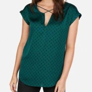 Art Deco Print Cross Front Gramercy Tee